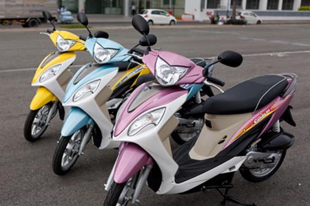 Siêu phẩm XE GA 50CC KYMCO CANDY HERMOSA phù hợp với mọi lứa tuổi