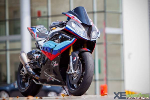 BMW S1000RR độ ‘khủng’ tiếp tục xuất hiện tại Sài Gòn