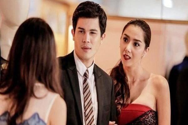 Sốc nặng khi phát hiện chồng che dấu từng kết hôn và vẫn lén lút ngoại tình với vợ cũ